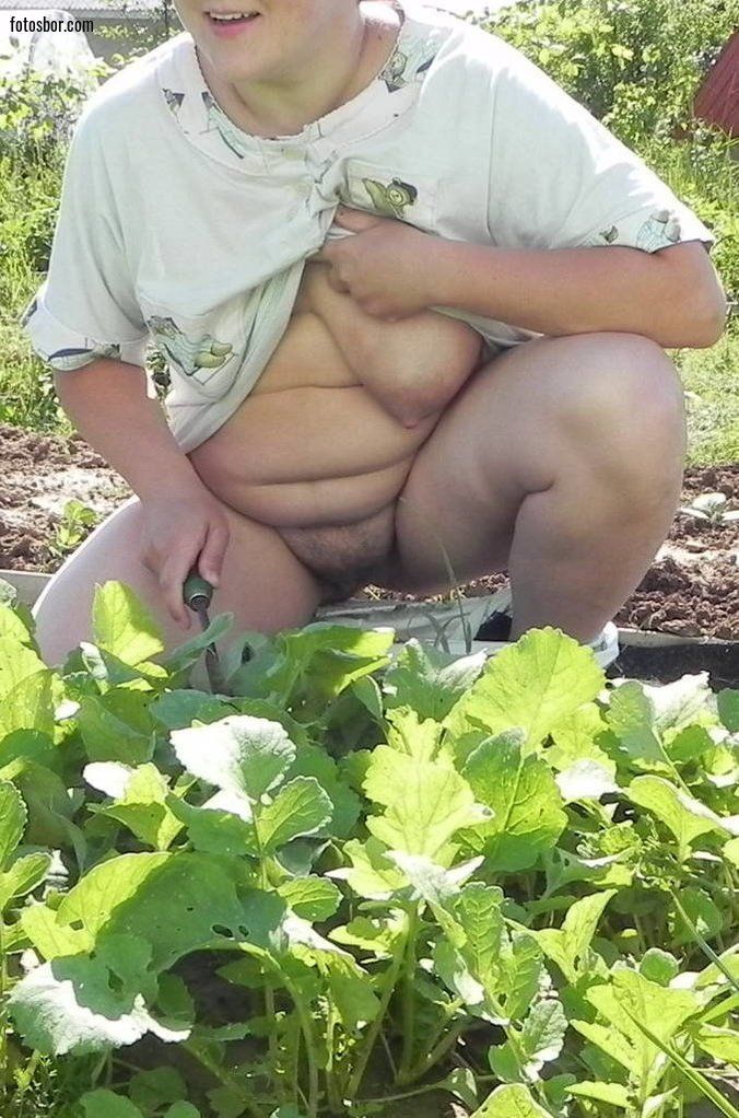 Порно фото Жарко в саду смотреть бесплатно