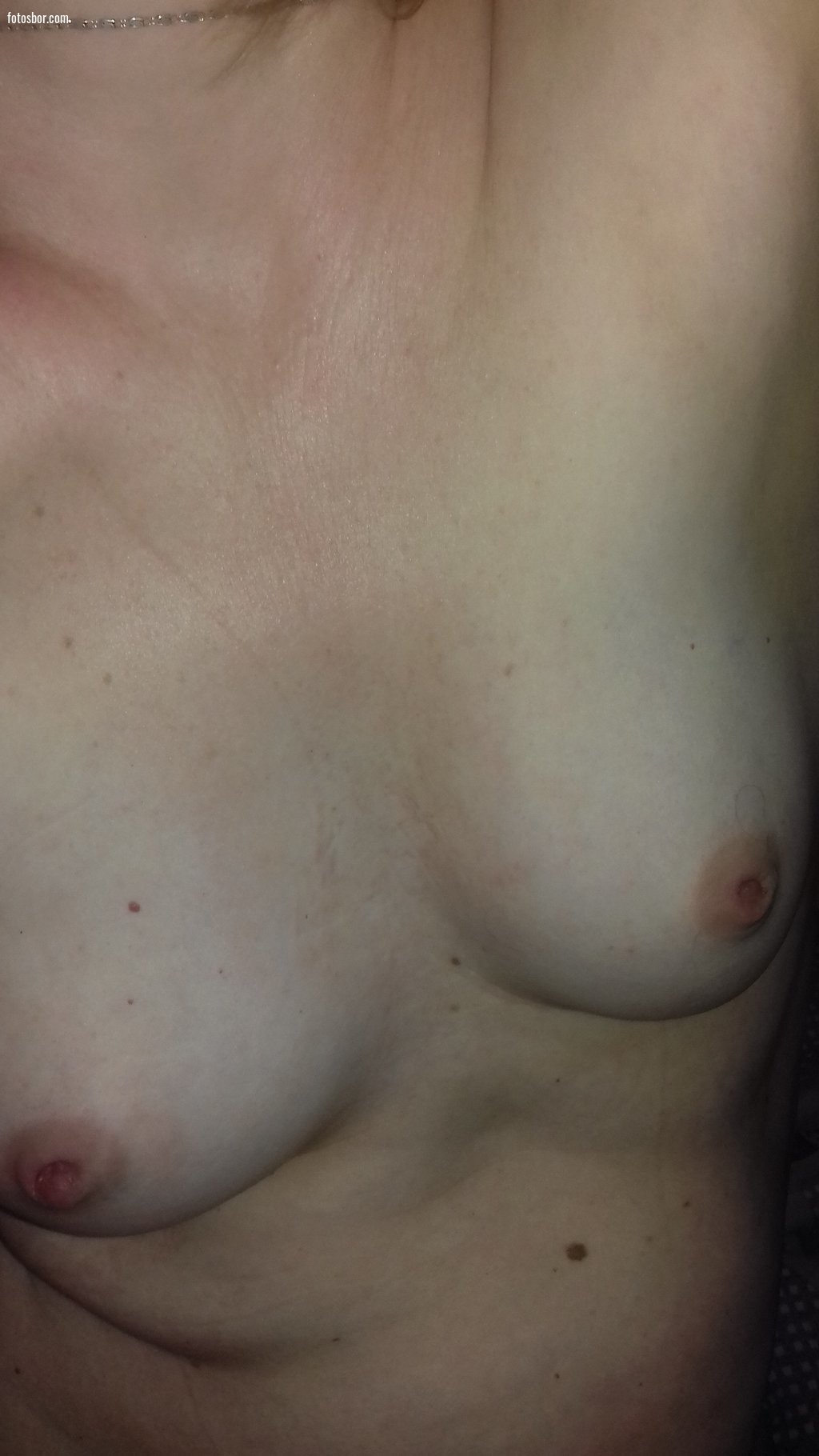 Порно фото Зрелка с маленькой грудью смотреть бесплатно