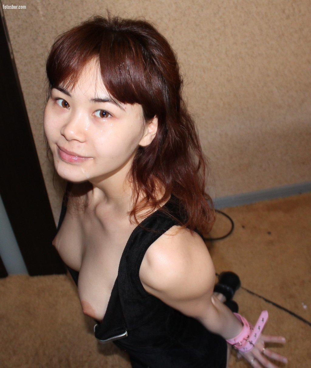 Порно фото Азиатка с завязанными руками и маленькой грудью смотреть бесплатно