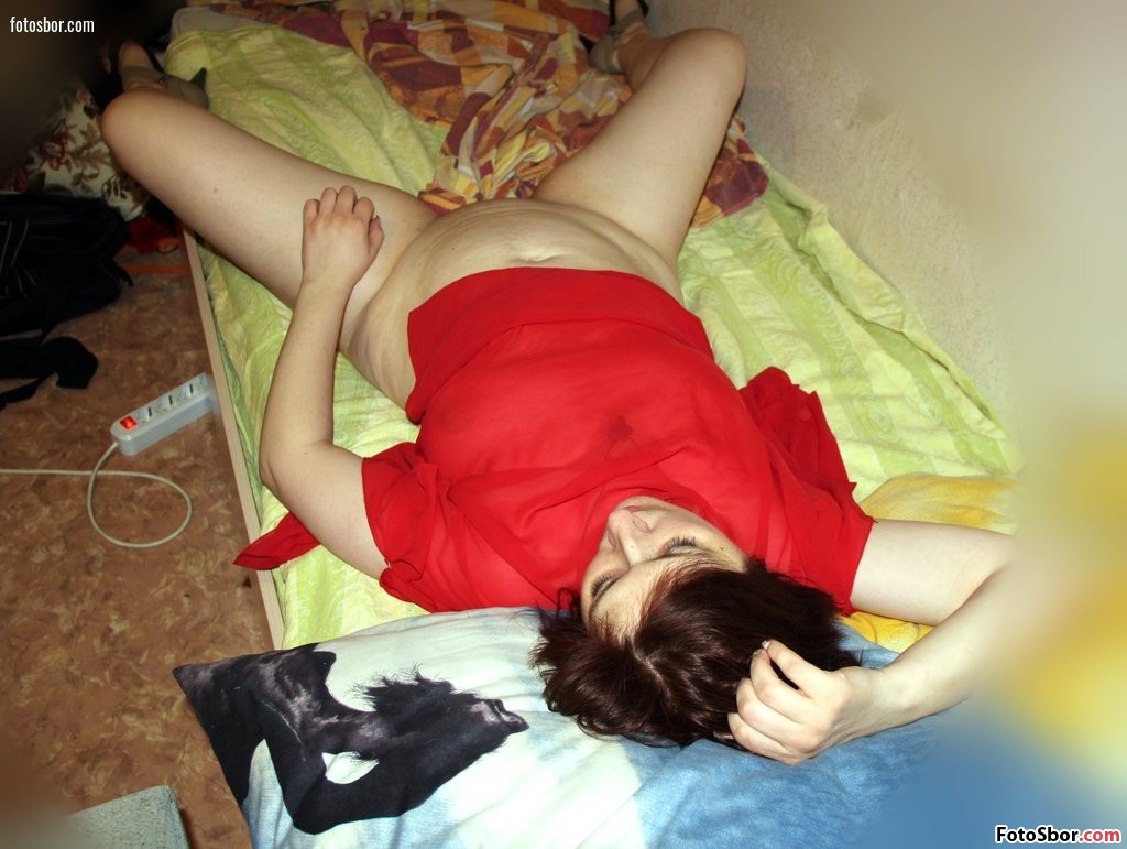 Порно фото Пышка устала после ебли смотреть бесплатно